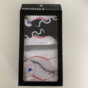 🎁 GIFT WITH PURCHASE! Converse 0-6 Baby Socks. Free when bundled with any item!